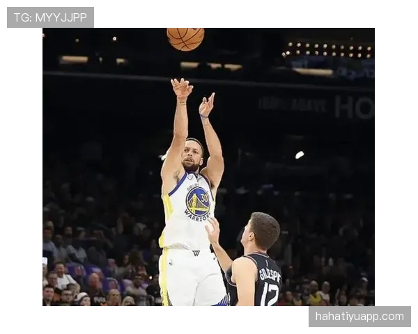 威金斯利用防守切断库里传球线路提升勇士防守效率